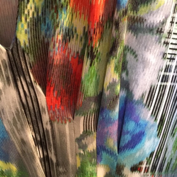 Multicolored Top - Picture 3 of 3